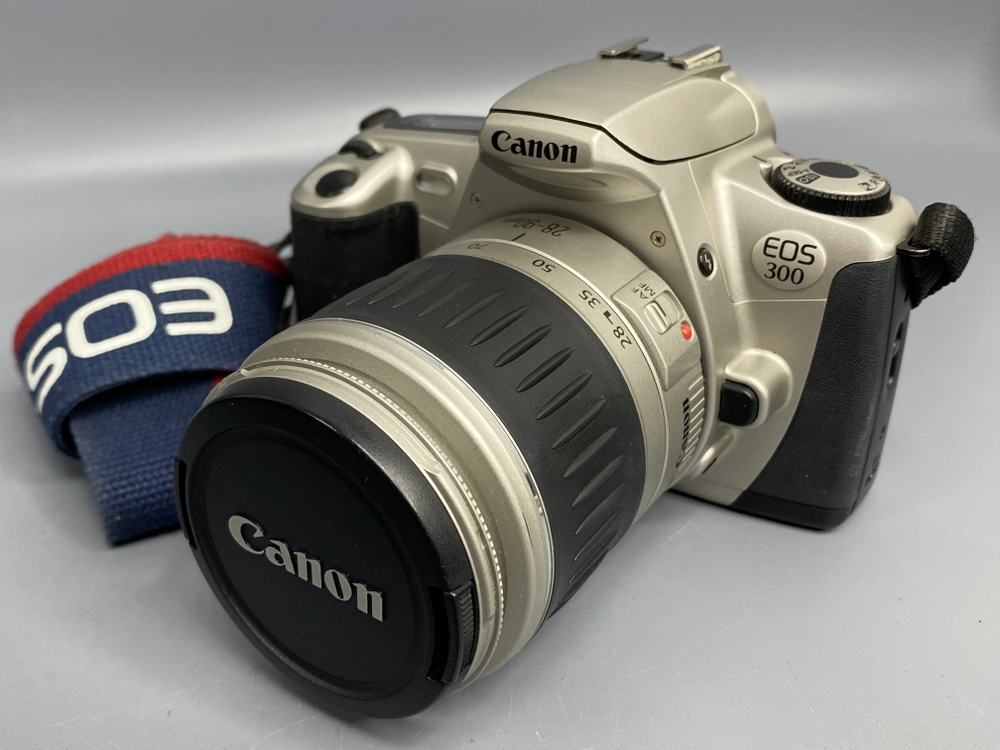 Canon EOS 300 EF 28-90 mm F/4-5.6 II