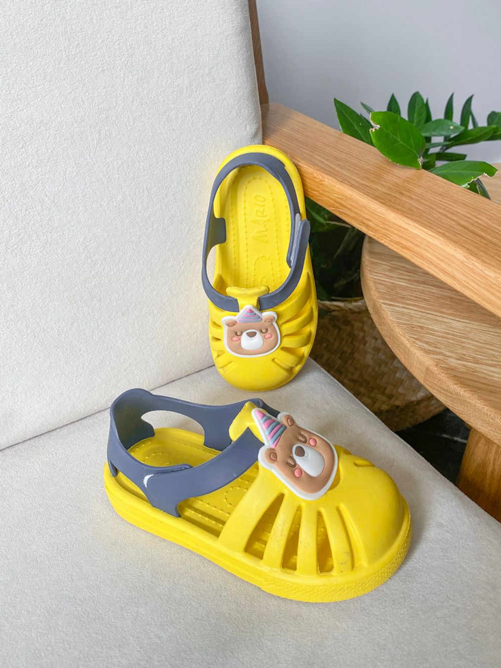 Сандалии Mario