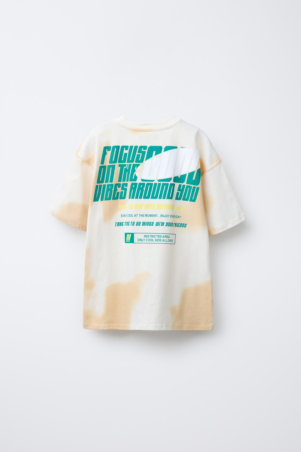 ZARA ФУТБОЛКА С ПРИНТОМ И НАДПИСЬЮ, ЭКРЮ/ЗЕЛЕНЫЙ