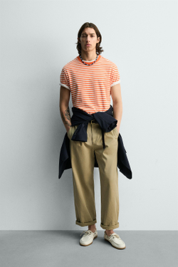 ZARA ФУТБОЛКА REGULAR FIT ЖАККАРД В ПОЛОСКУ, БЕЛО-ОРАНЖЕВЫЙ