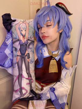 Мини дакимакура Люси из Киберпанк арт. M0839, 60х20 см