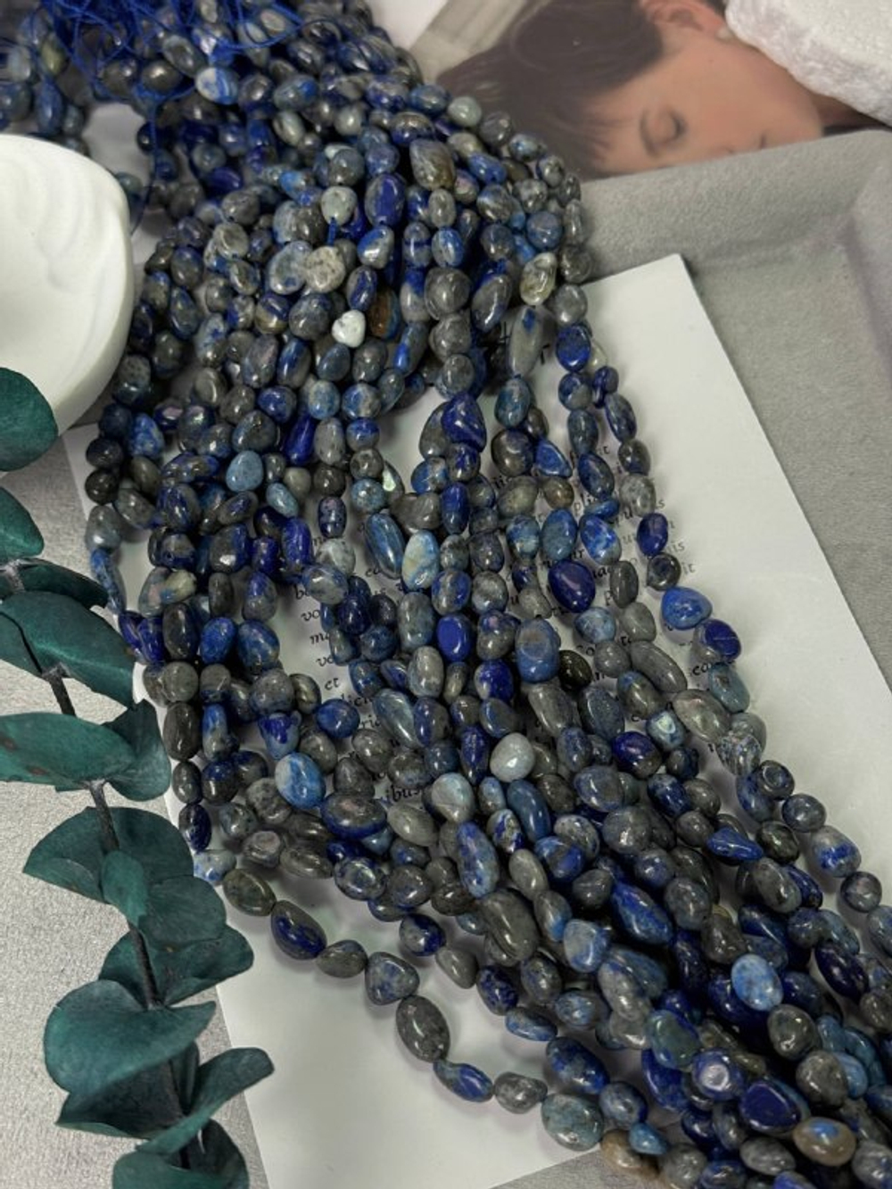 Натуральный лазурит галтовка 5-10 мм, нить 40 см