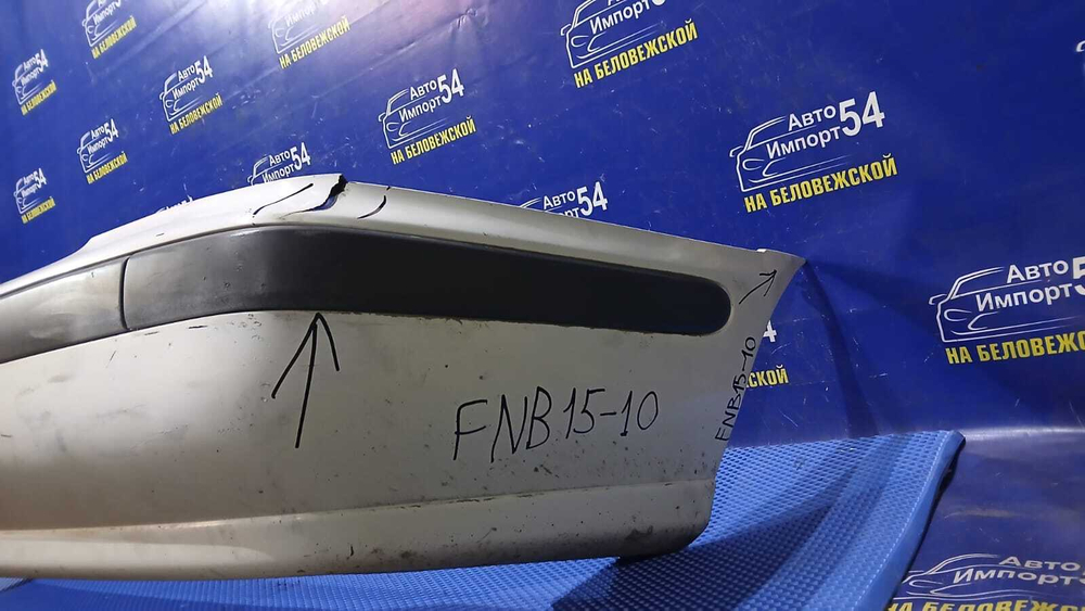 Бампер задний NISSAN SUNNY 2000