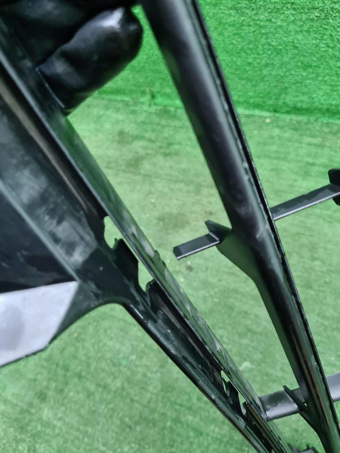 Решетка переднего бампера Porsche Cayenne 3 17-23