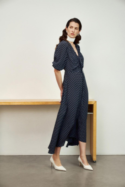 Платье на сборке