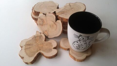 Подставка из натурального дерева под кофе