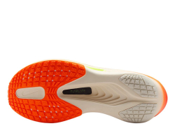 Женские беговые кроссовки Nike Zoom Fly 6 W Бело-Оранжевые
