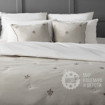 Покрывало в спальню с вышивкой ЛИЛАСС (арт. BL02-265-03) - серое