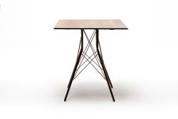 "Конте" интерьерный стол из HPL 70x70см, цвет "дуб"