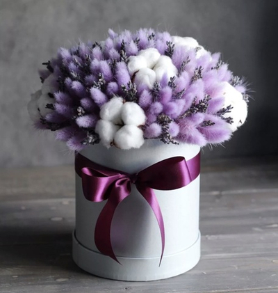 Букет сухоцветов Хлопок, Лаванда,  Лагурус сиреневый в коробке
