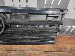 Решетка радиатора Volkswagen Touareg 3 18-нв Б/У Оригинал 760853651JBUS