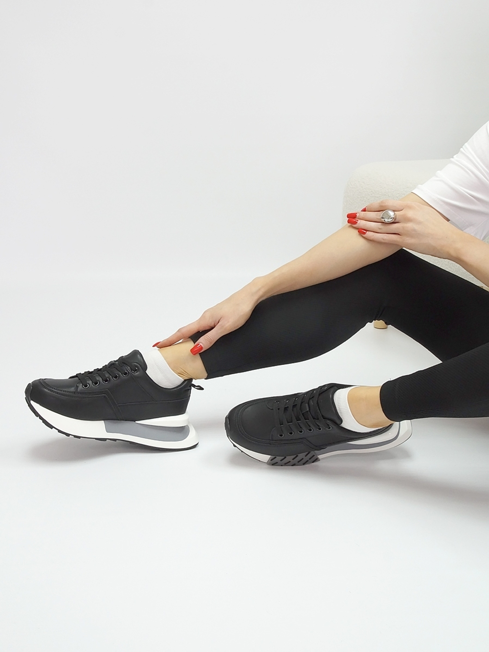 Кроссовки женские демисезонные