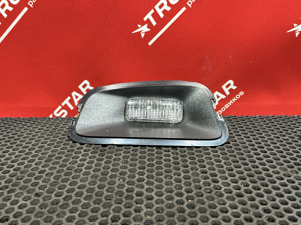 Фонарь габаритный передний правый