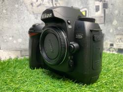 Nikon D70s