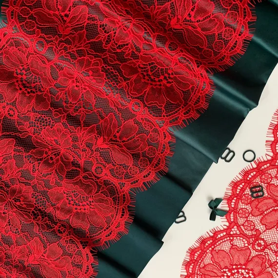 Кружево реснички красные (21х140 см)