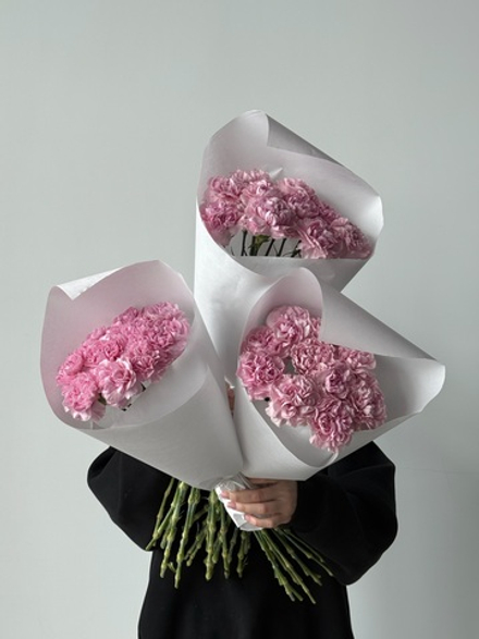 Охапка диантусов в нежно розовом оттенке 10 шт