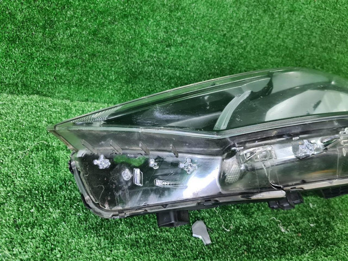 Фара левая Hyundai Solaris 2 (2020-н.в.) галоген