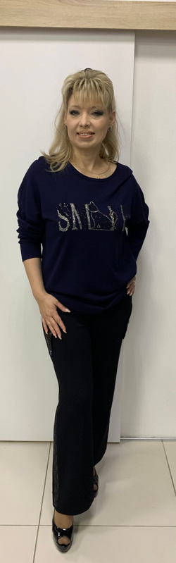 Темно-синяя туника со стразовым принтом