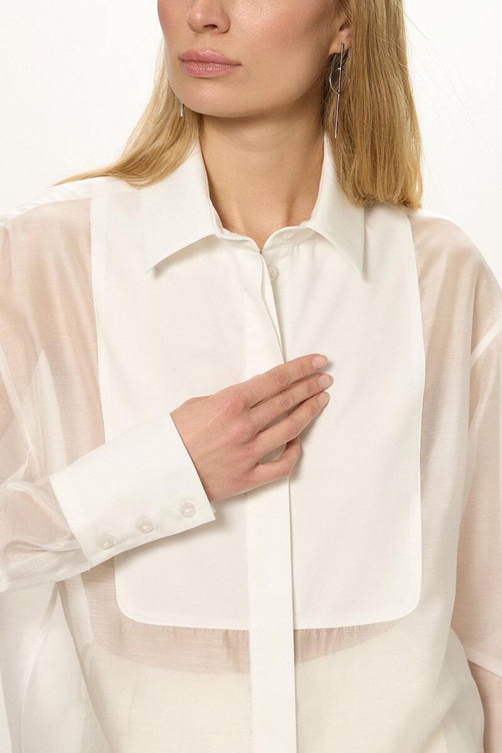 Рубашка Хельсинки с МАНИШКОЙ белый шифон