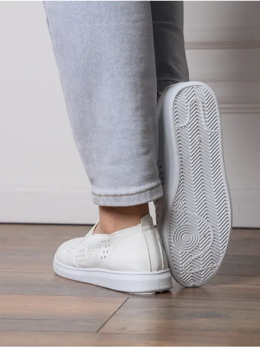 Мокасины летние с перфорацией