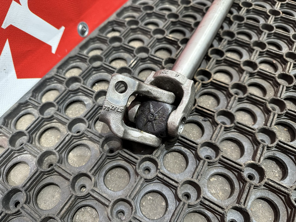 Кардан рулевой