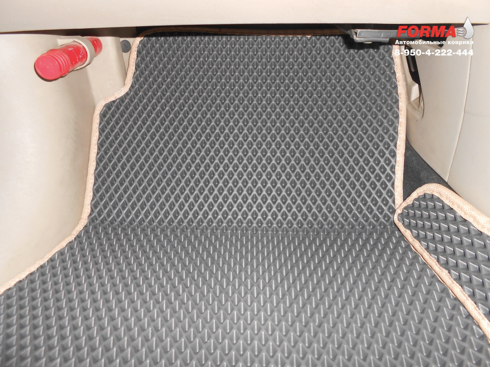 Mitsubishi Grandis 1 поколение NA4W (05.2003 - 03.2009) правый руль