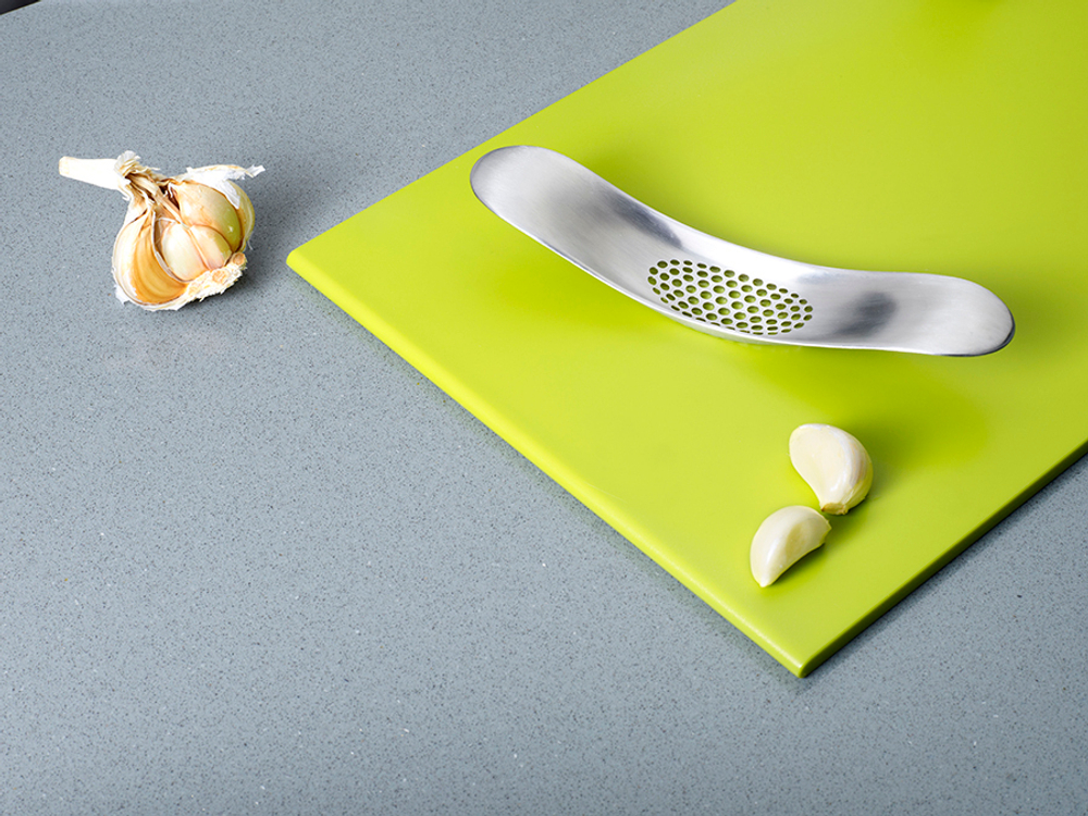 Пресс для чеснока rocker™ зеленый