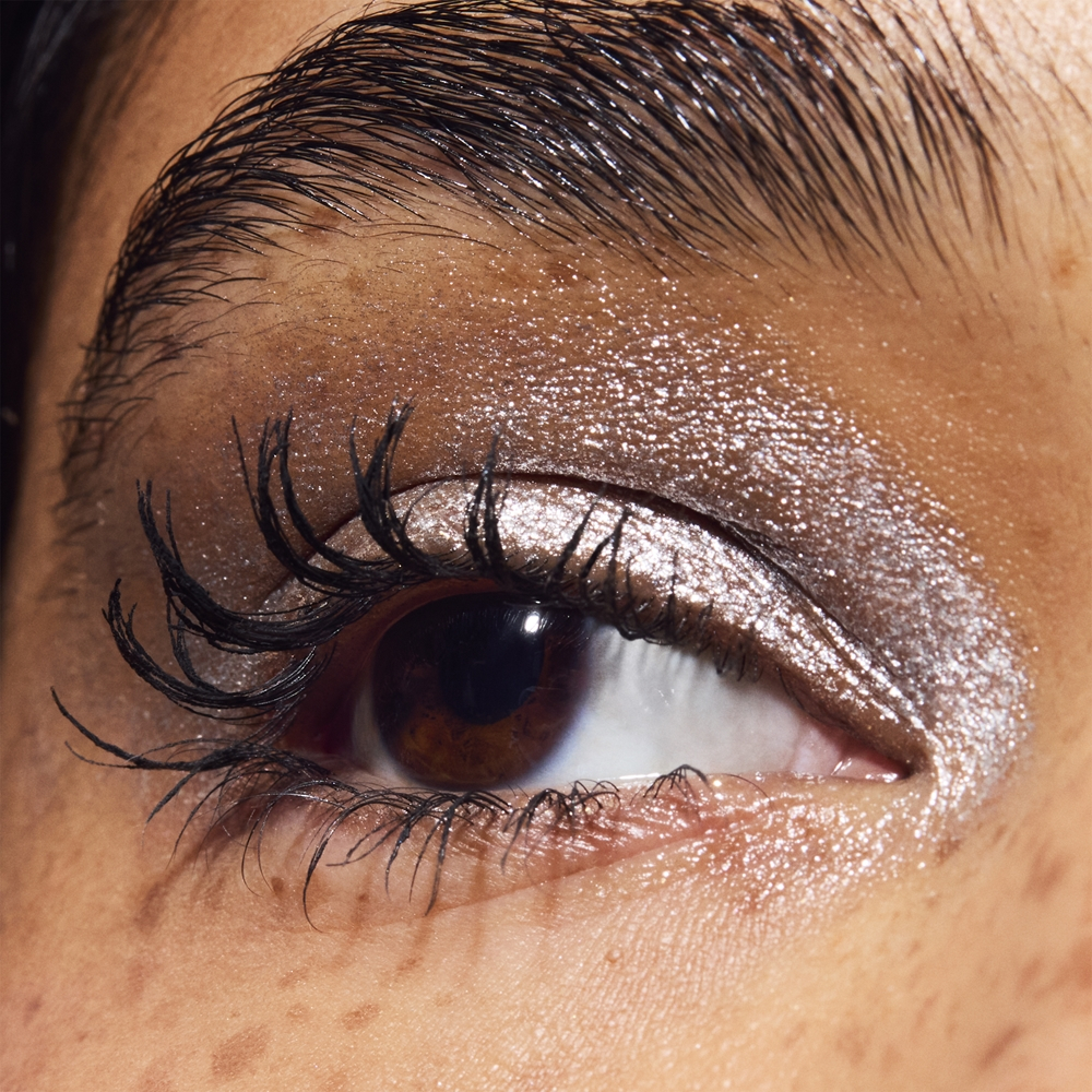 MAC Cosmetics Dazzleshadow Eyeshadow Stick - Тушь для ресниц в кремовой текстуре в стике оттенок Demure Diamonds, 1 g