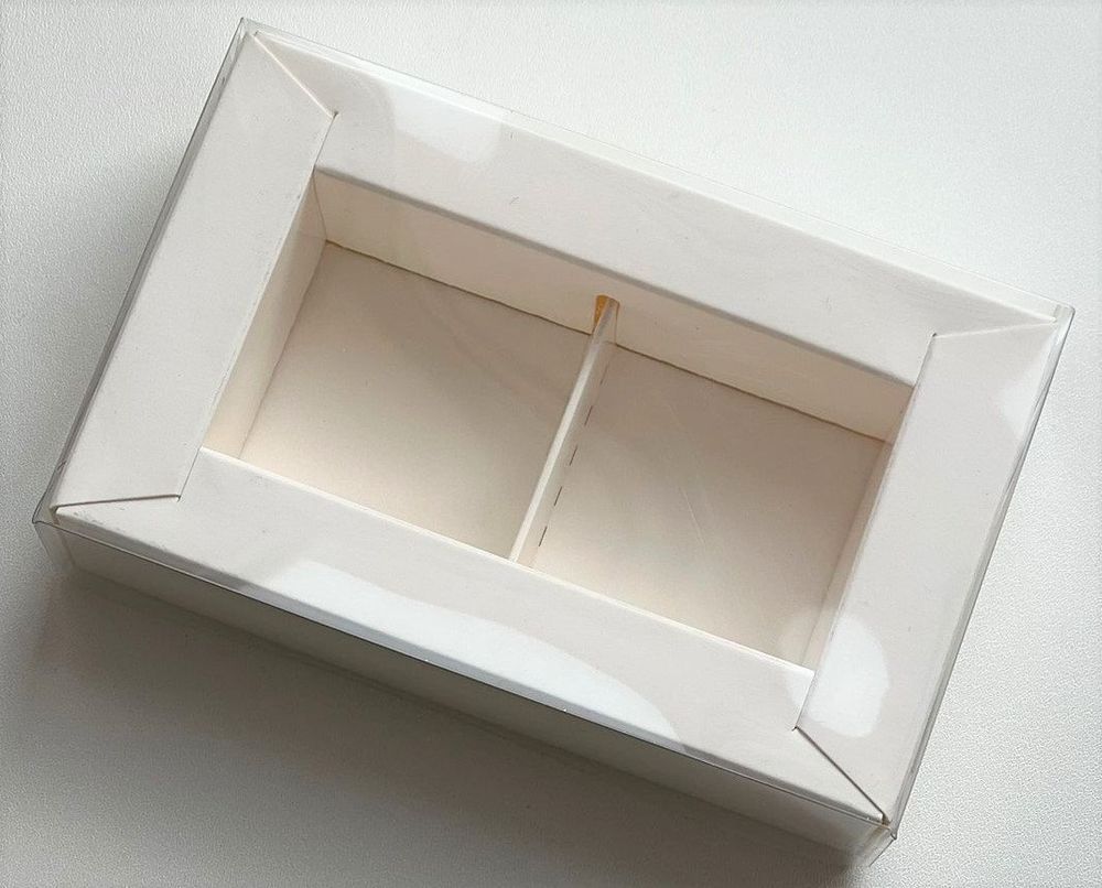 Коробка для конфет с пластиковой крышкой 115*70*30 мм (2) (белая) НОВИНКА