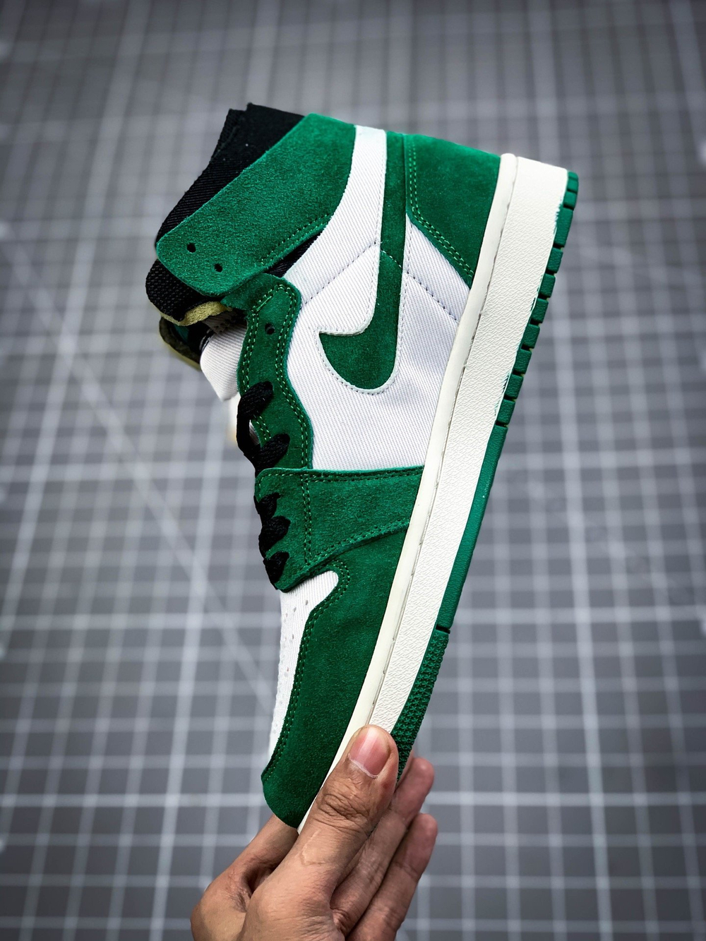 AIR JORDAN 1 HIGH ZOOM STADIUM GREEN WHITE/GREEN/BLACK