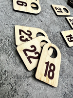 Номерки гардеробные дерево 4х6 см