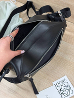Сумка-слинг Loewe