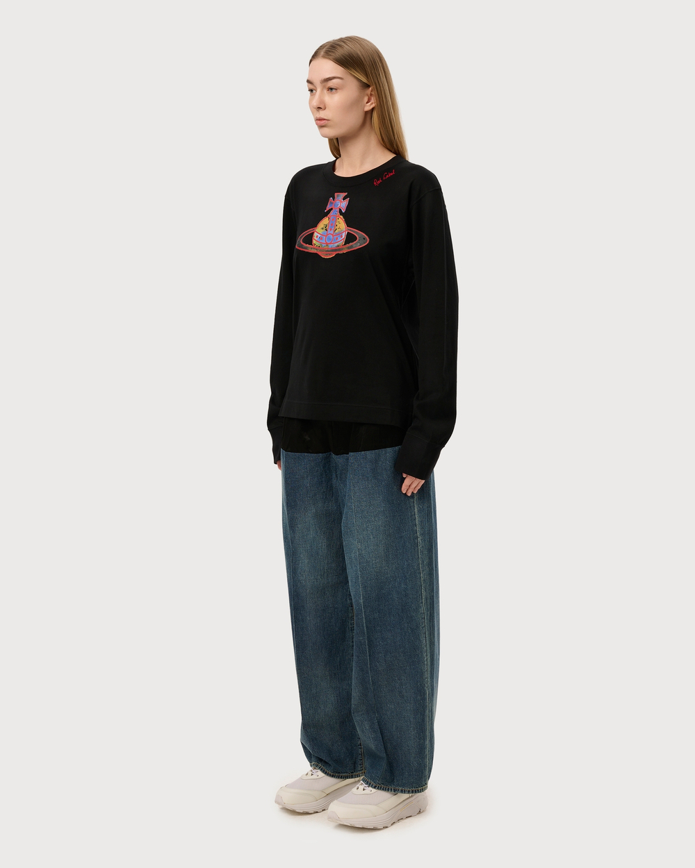 VIVIENNE WESTWOOD RED LABEL ЛОНГСЛИВ ЧЕРНЫЙ С ПРИНТОМ ВИДЕ ЛОГОТИПА БРЕНДА