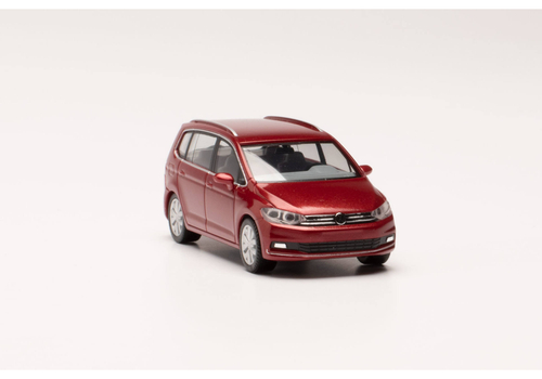 Автомобиль VW Touran, тено-красный металлик