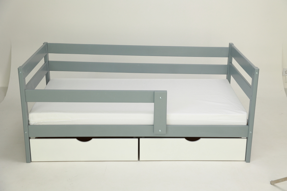 Кровать подростковая "Софа" 140*70 см серая 1 борт, (ДМВ)