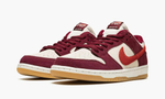 SB Dunk Low "Skate Like a Girl"