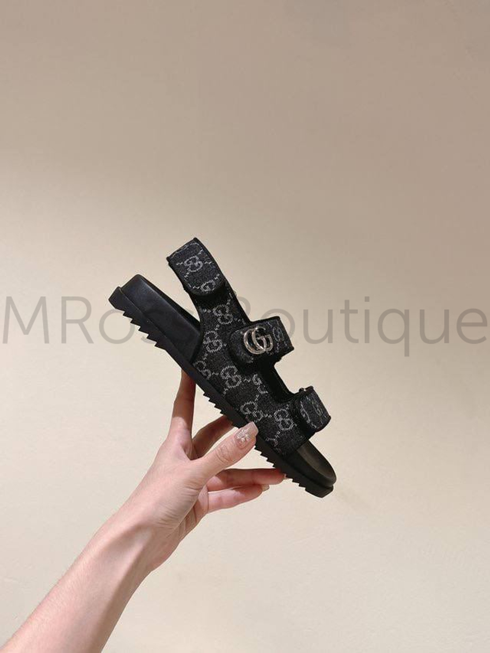 Женские сандалии Gucci черные
