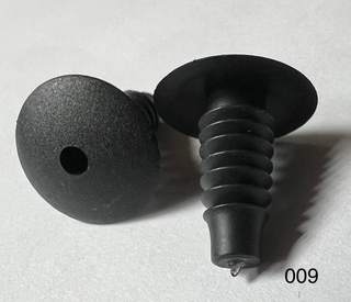 Клипса иномарка  Код- 009 (20шт/уп)