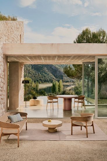 Диван 3-х местный Arinella из акации с натуральной отделкой и бежевой веревкой La Forma Испания