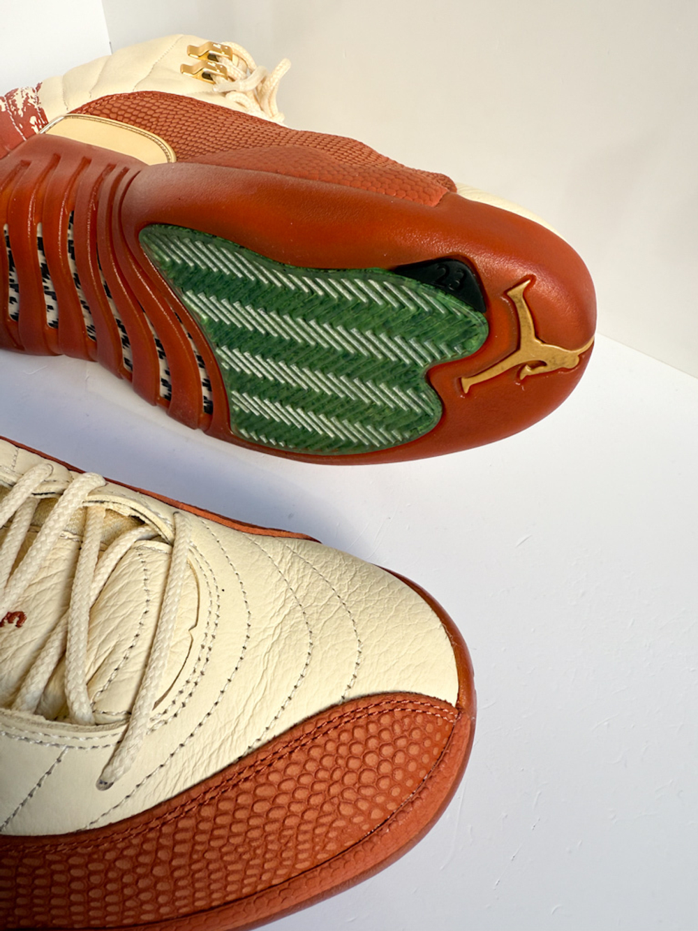Новые кожаные кроссовки Jordan Jumpman, 44