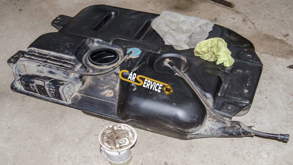 Fuel tank dismantling installation