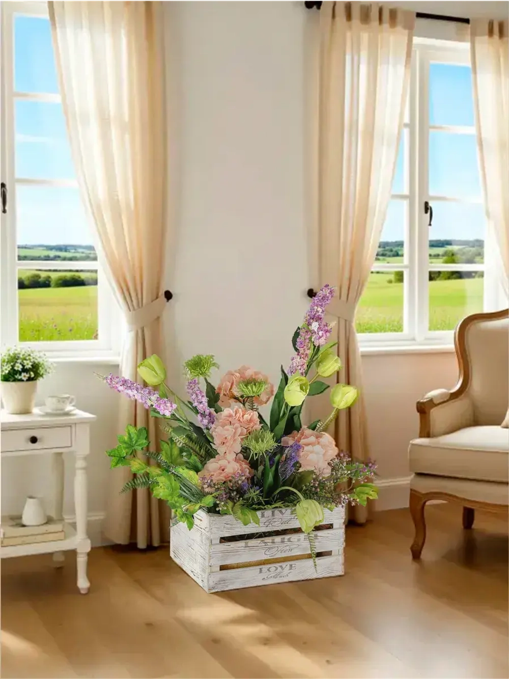 Композиция в ящике "Гортензия и тюльпаны"