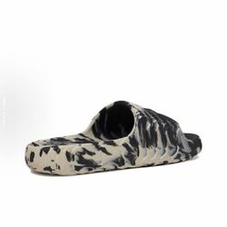 Adilette 22 Slides "Carbon Aluminum"