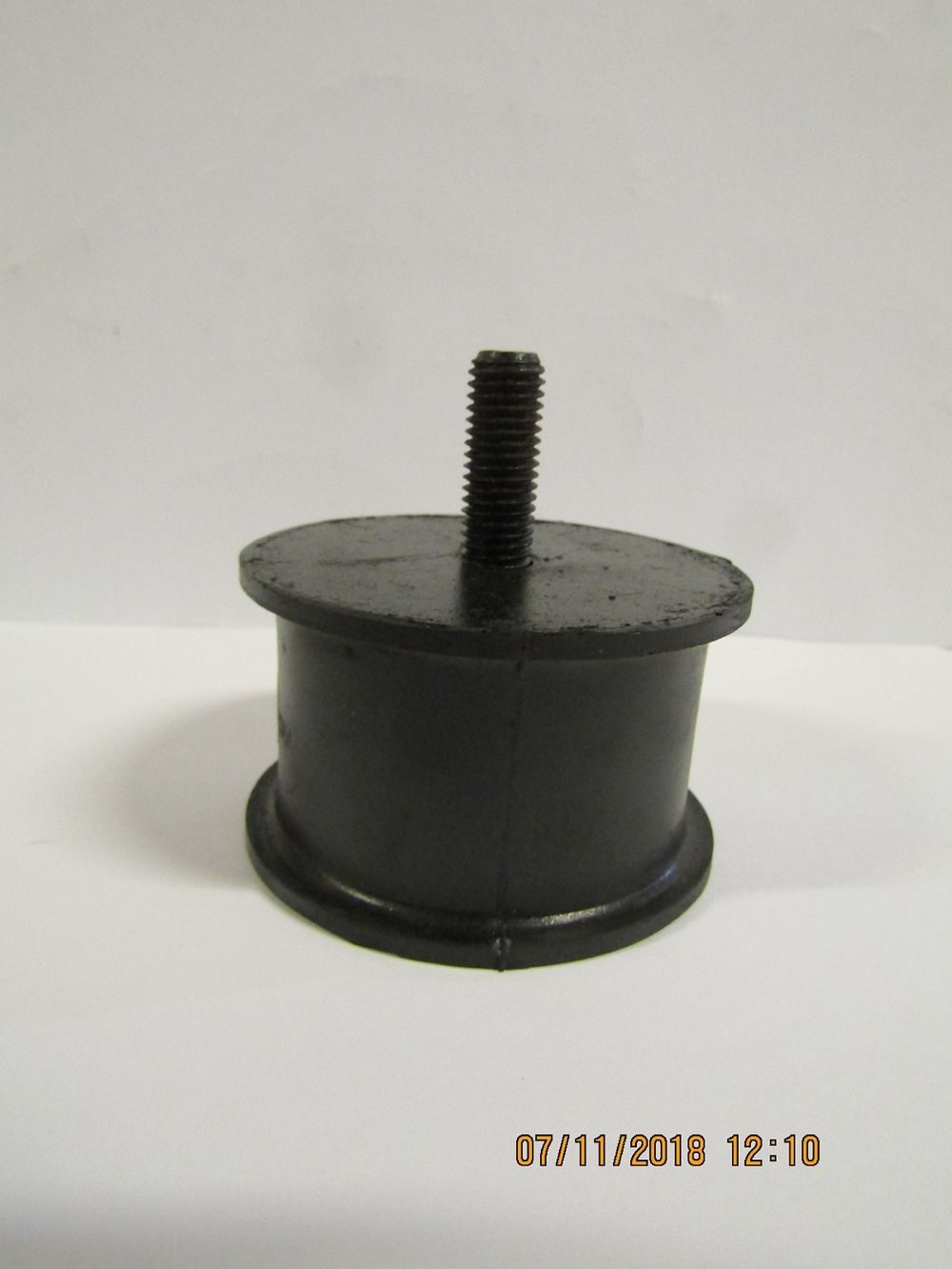 Амортизатор (80х48х1Ш М12х32) платформы двигателя TSS-СР-240/SHOCK ABSORBER