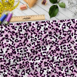 Ткань кулирная гладь белый леопард с розовыми листьями