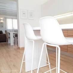 Барный стул Lysna белый