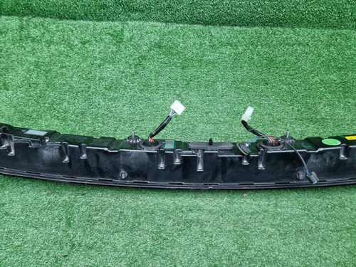 Фонарь крышки багажника Lixiang L7 (2023-н.в.)