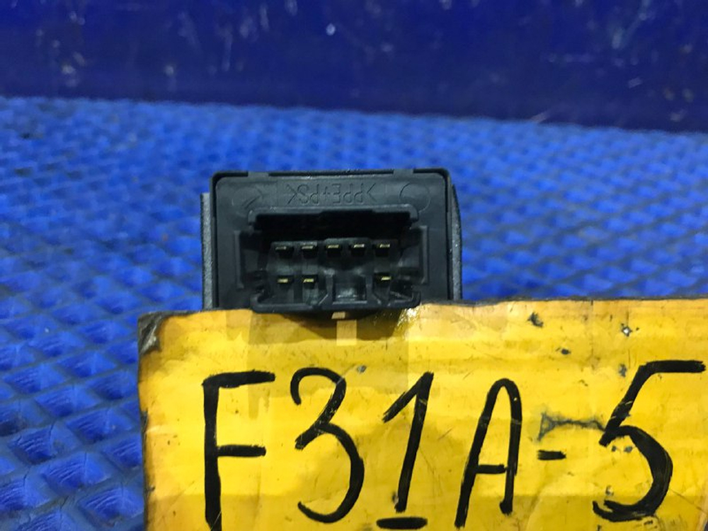 Реле поворотов MITSUBISHI DIAMANTE 2000