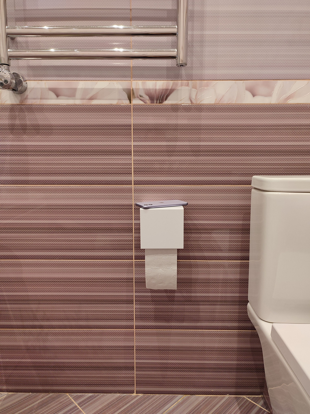 Держатель для туалетной бумаги MetaDec Quadratic c полочкой, белый