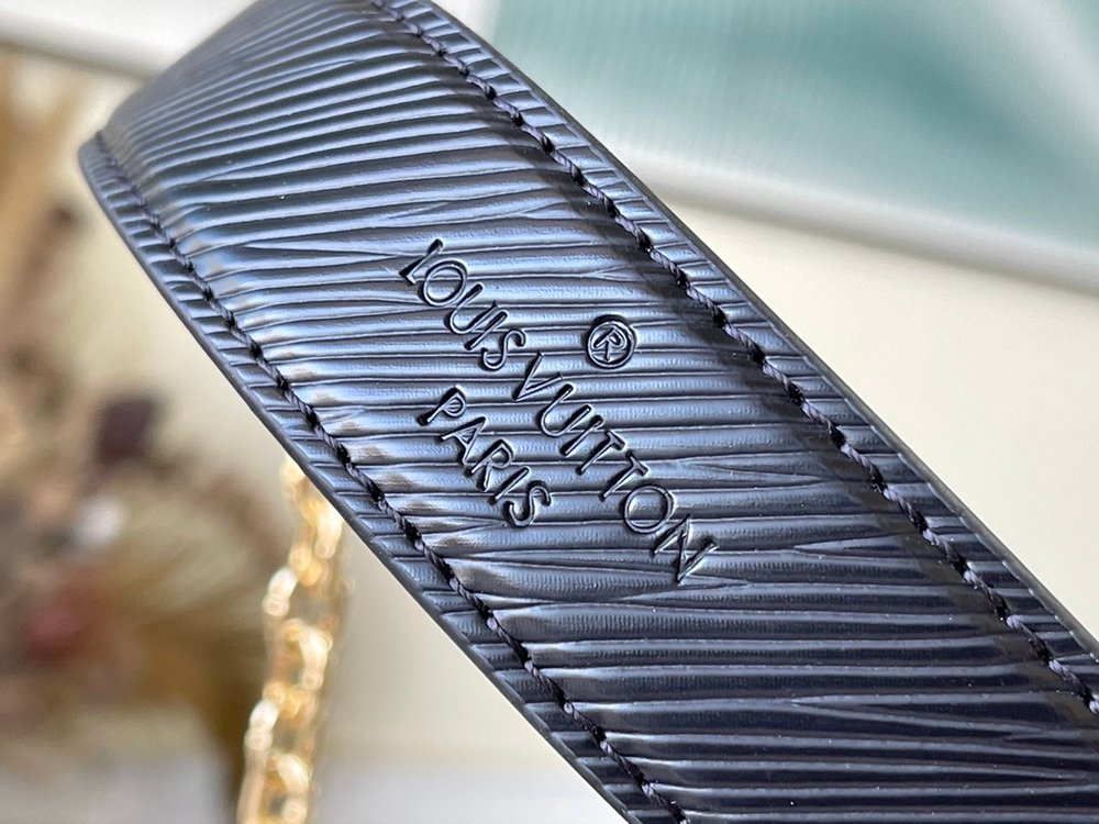 Louis Vuitton Twist MM